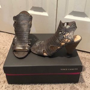 Vince CAMUTO Eadon Metallic cut out sandals